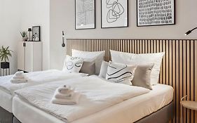 kitchenroombed - Top City-Lage I nahe Hbf I Aufzug I Tiefgarage I Terrasse I Business - Travel - Family
